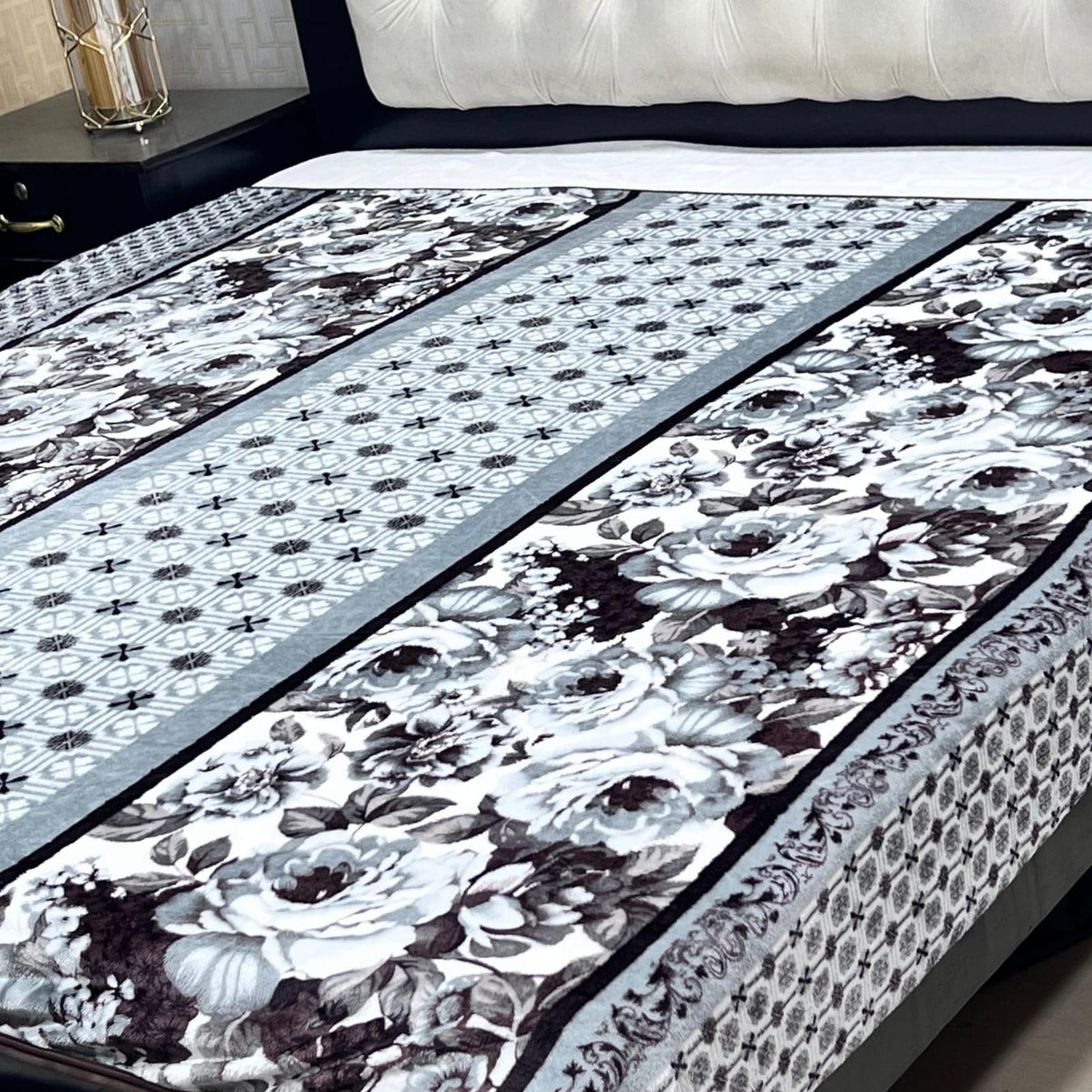 Ultra-Soft Fleecy Double Bed AC Blanket / Comforter ✨